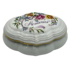 Vintage AVON 1983 Floral White Porcelain Keepsake Music Trinket Box Memories